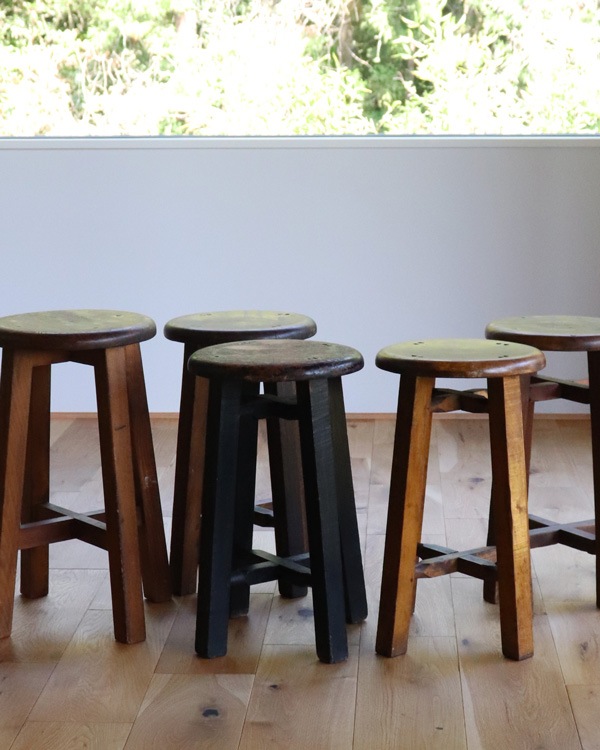 Wooden Round Stool RS-04�������饦��ɥ��ġ��� RS-04