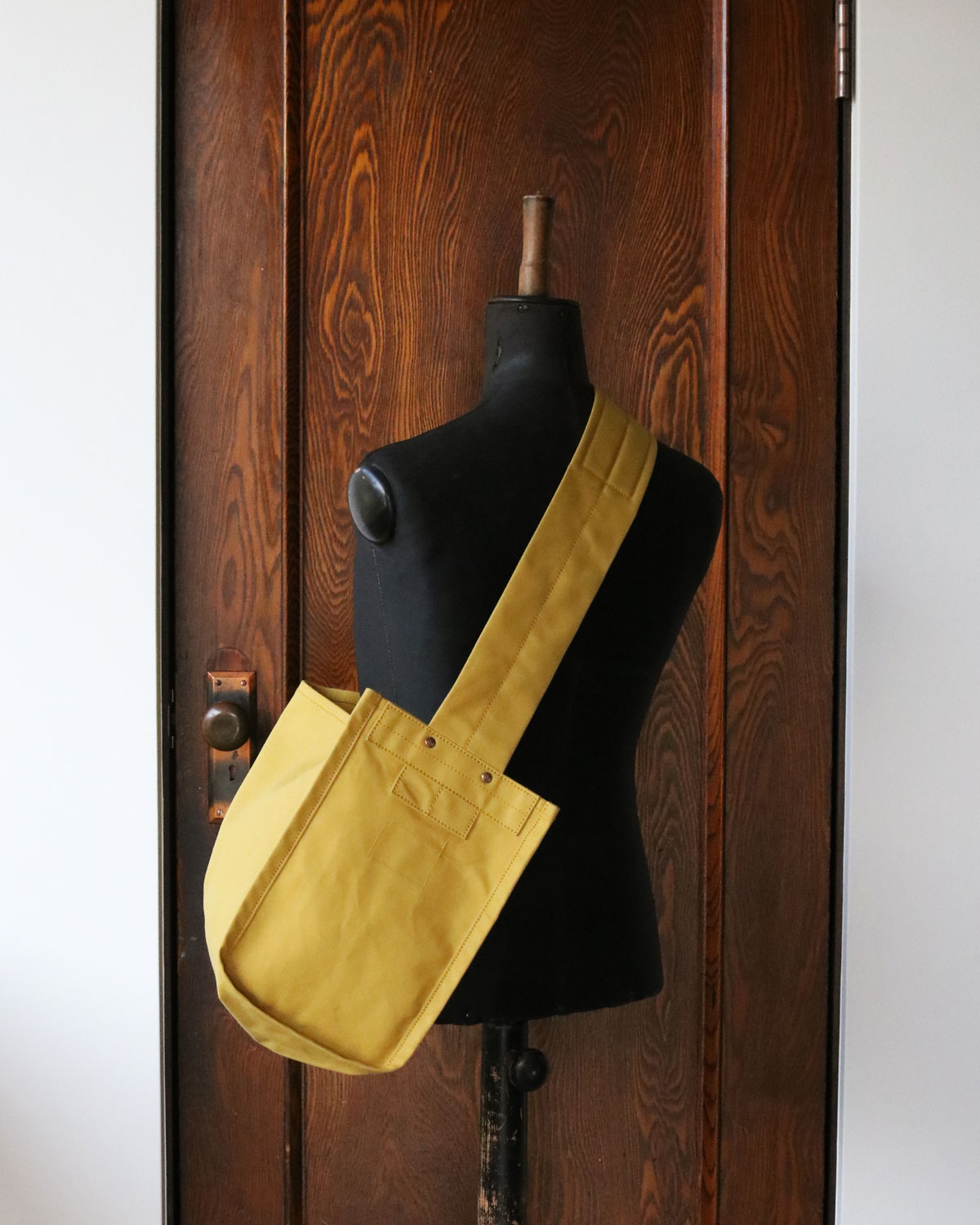 LABOR DAY レーバーデイ｜DELIVERY BAG デリバリーバッグ 【HONEY】