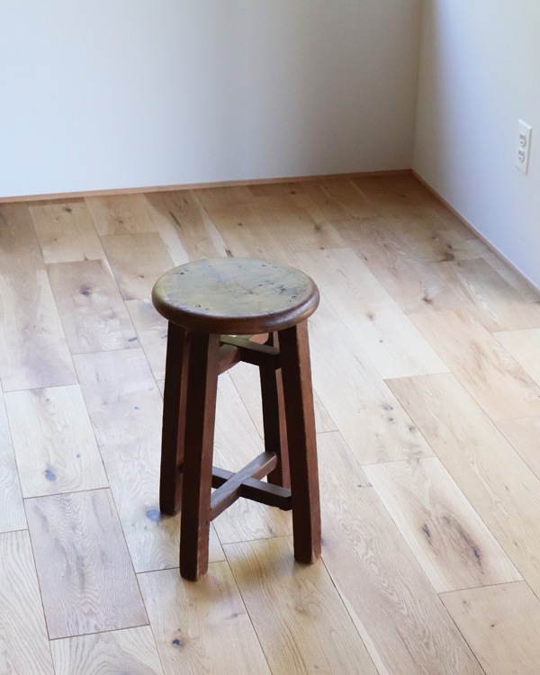 Wooden Round Stool RS-05�������饦��ɥ��ġ��� RS-05