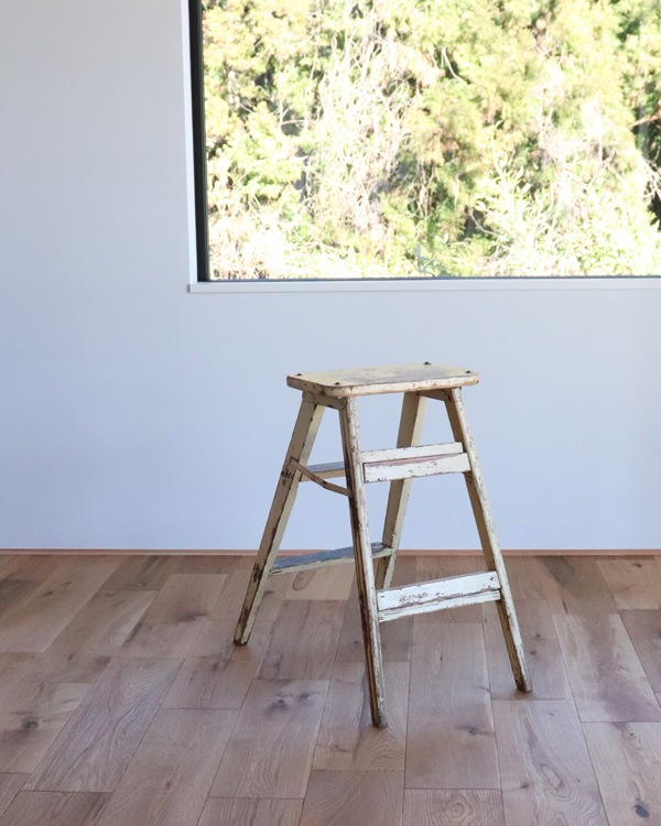 White Step Ladder Small�åۥ磻�� ���ƥåץ���� ���⡼��