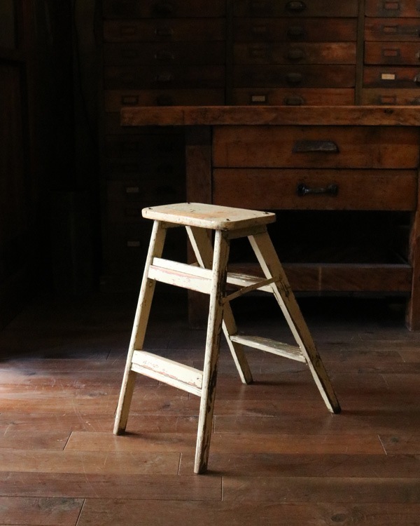 White Step Ladder Small�åۥ磻�� ���ƥåץ���� ���⡼��
