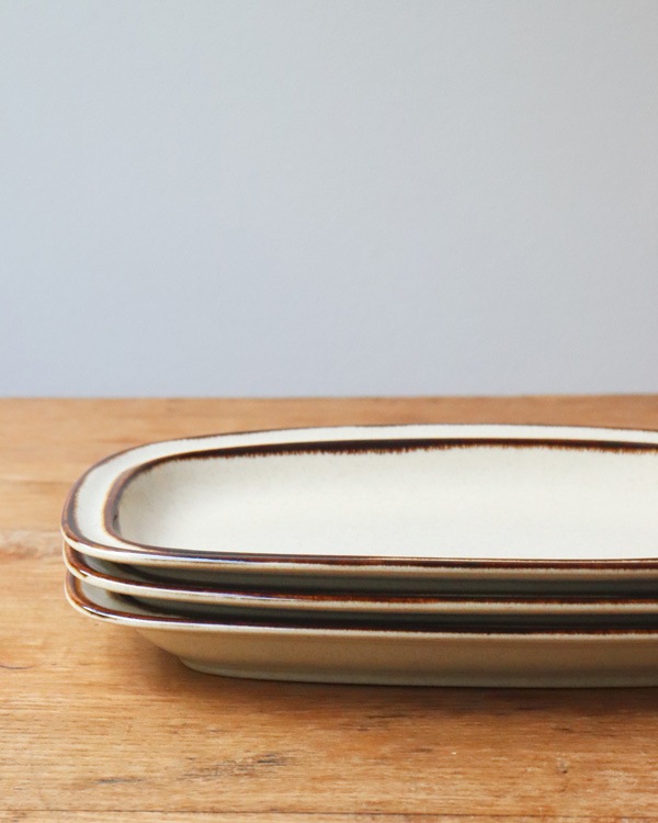STONEWARE Square Plate �å��ȡ��󥦥��� ���������ץ졼��