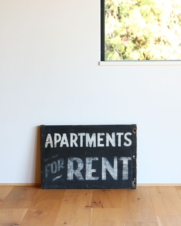 Double-Sided ��APARTMENTS FOR RENT�� Sign�á�APARTMENTS FOR RENT�� ���֥륵���ɥ�����