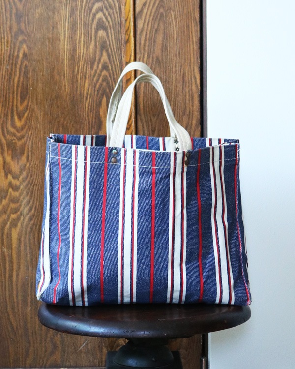 1960s Mid-Century Striped Utility Tote�� 1960ǯ�庢 �ߥåɥ������꡼ ���ȥ饤�� �桼�ƥ���ƥ��ȡ���