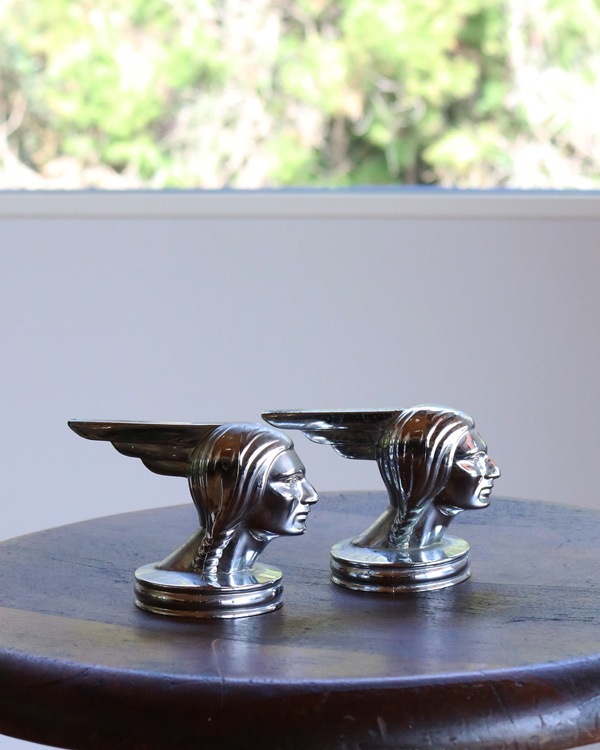 "PONTIAC" Hood Ornament"PONTIAC" աɥʥ