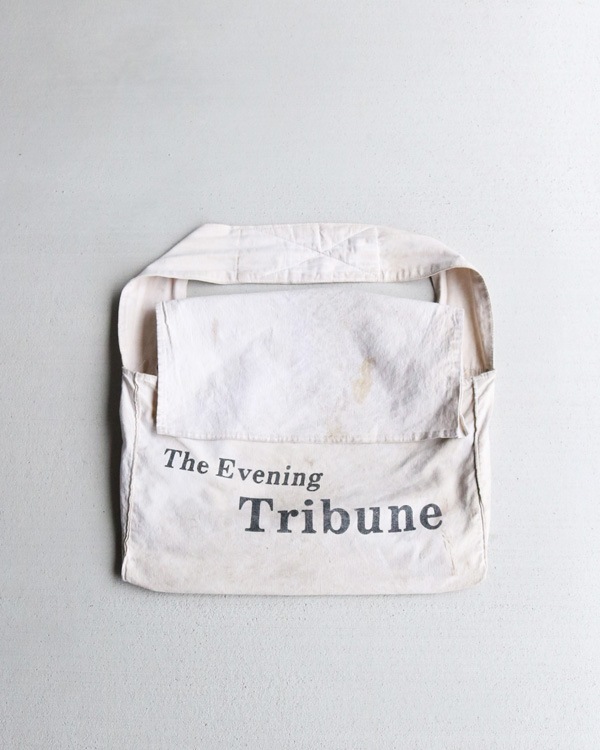 1950s ��The Evening Tribune�� Newspaper Bag�� 1950ǯ�庢 "The Evening Tribune" �˥塼���ڡ��ѡ��Хå�