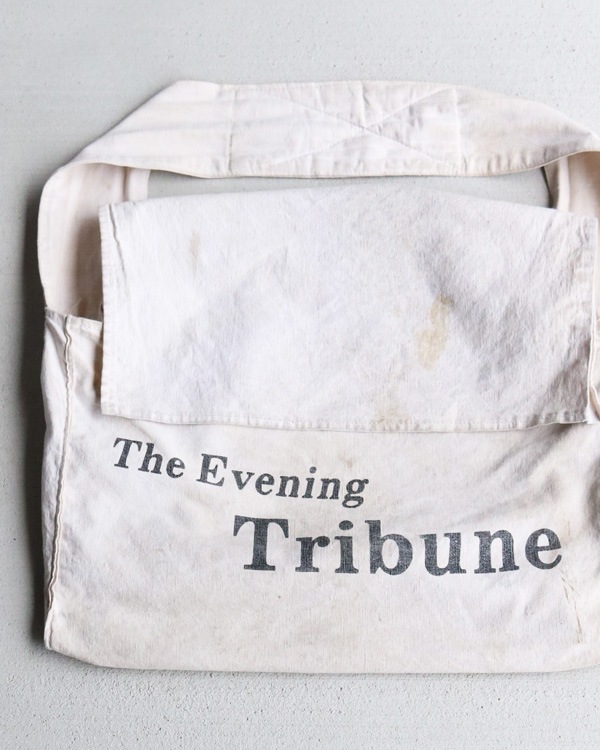 1950s ��The Evening Tribune�� Newspaper Bag�� 1950ǯ�庢 "The Evening Tribune" �˥塼���ڡ��ѡ��Хå�