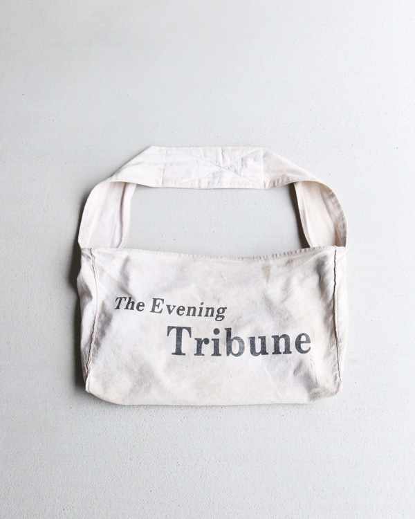 1950s ��The Evening Tribune�� Newspaper Bag�� 1950ǯ�庢 "The Evening Tribune" �˥塼���ڡ��ѡ��Хå�