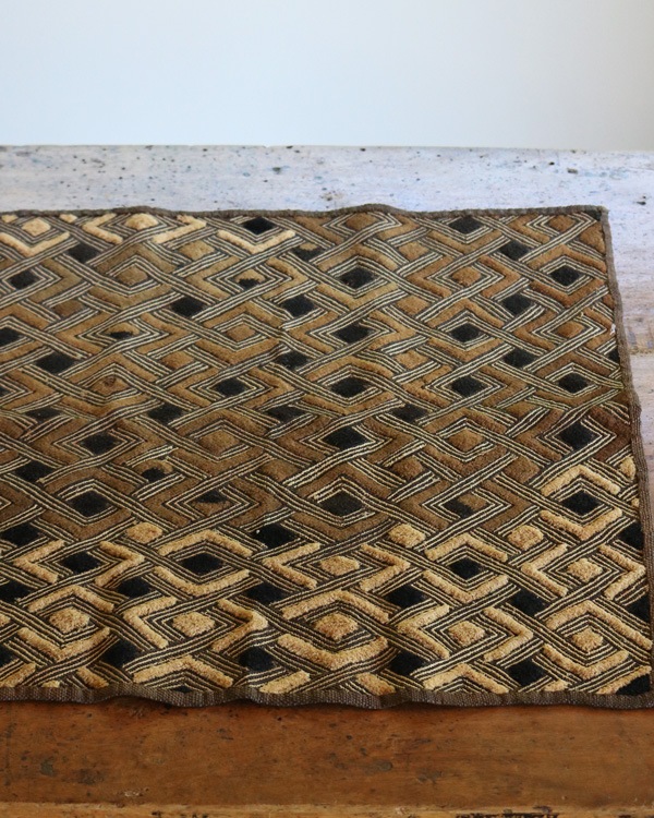 African Textile Kuba Fabric B�å��եꥫ��ƥ��������� �����ۡ���ӥ����ɡ�B