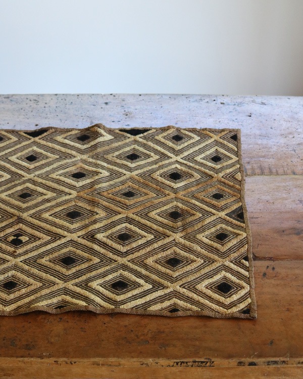 African Textile Kuba Fabric A�å��եꥫ��ƥ��������� �����ۡ���ӥ����ɡ�A