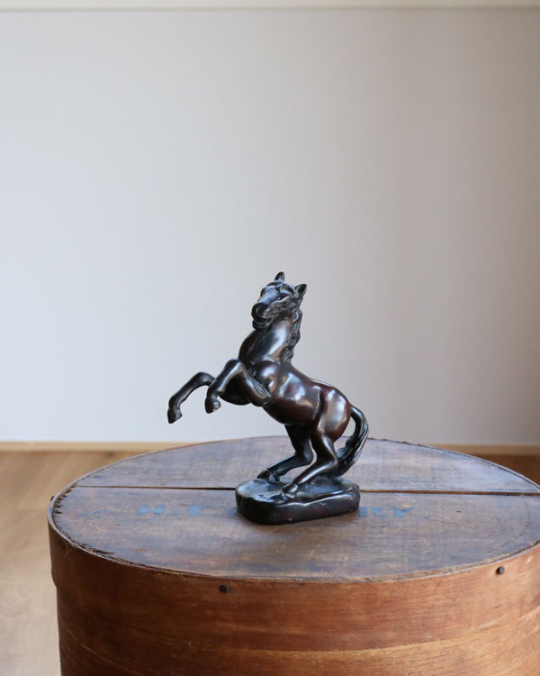 Plaster Horse Ornament���й����ۡ��������ʥ���