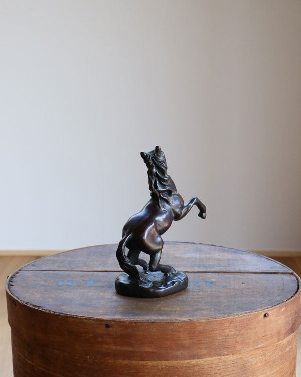 Plaster Horse Ornament���й����ۡ��������ʥ���