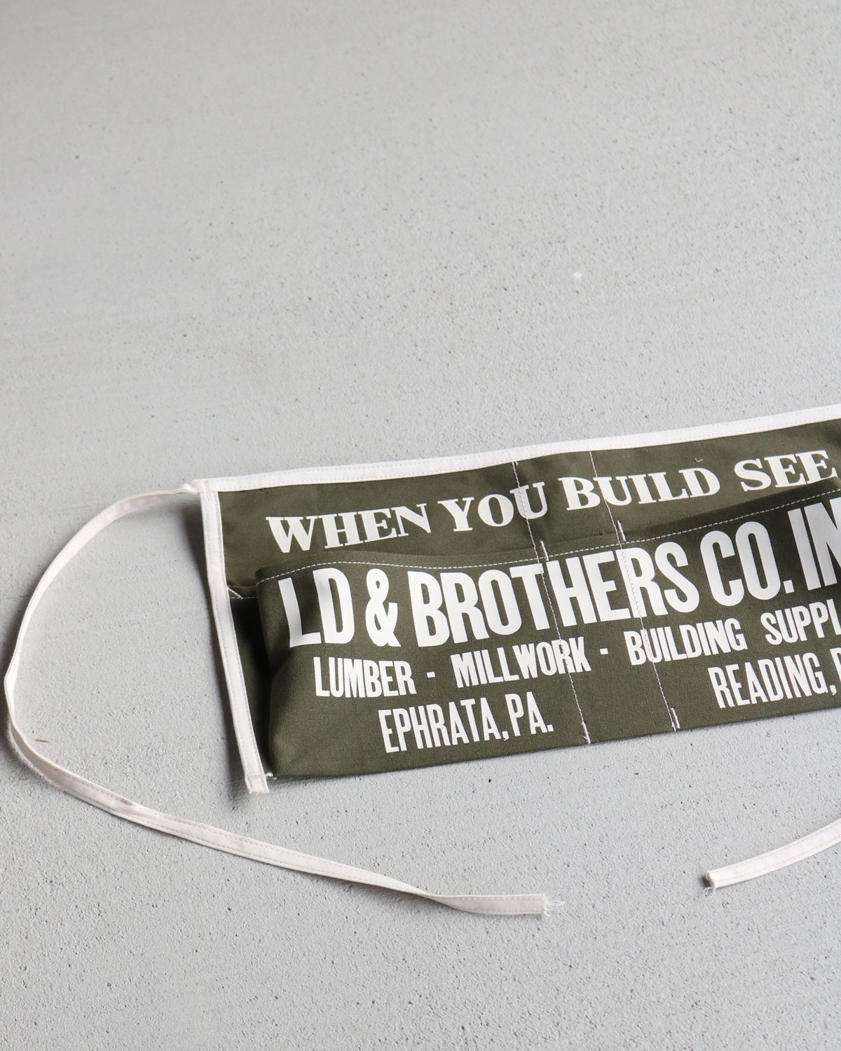 LABOR DAY �졼�С��ǥ���NAIL APRON �ͥ��륨�ץ����OLIVE��