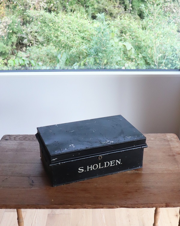 Hand Painted Cash Box B�åϥ�ɥڥ���ƥå� ����å���ܥå��� B