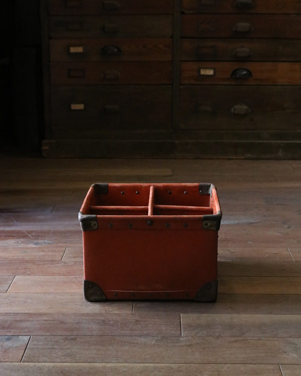 Fiber Container C�åե����С�����ƥ� C