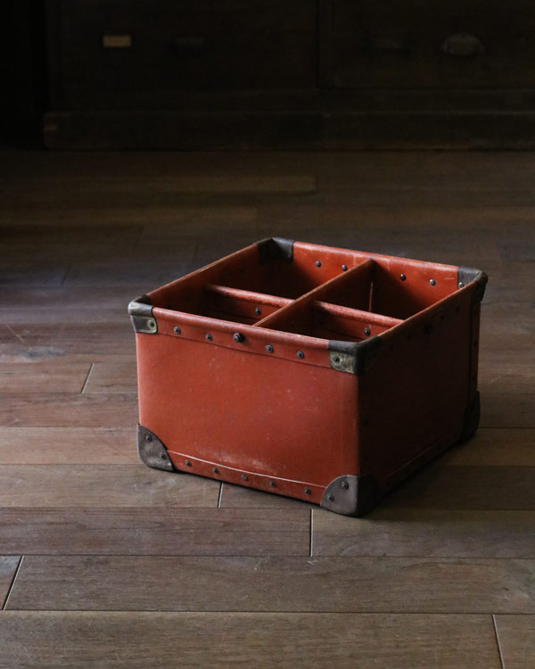 Fiber Container C�åե����С�����ƥ� C