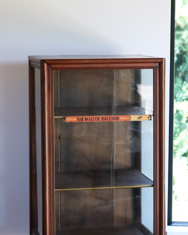 Glass Display Case �å��饹�Υǥ����ץ졼������