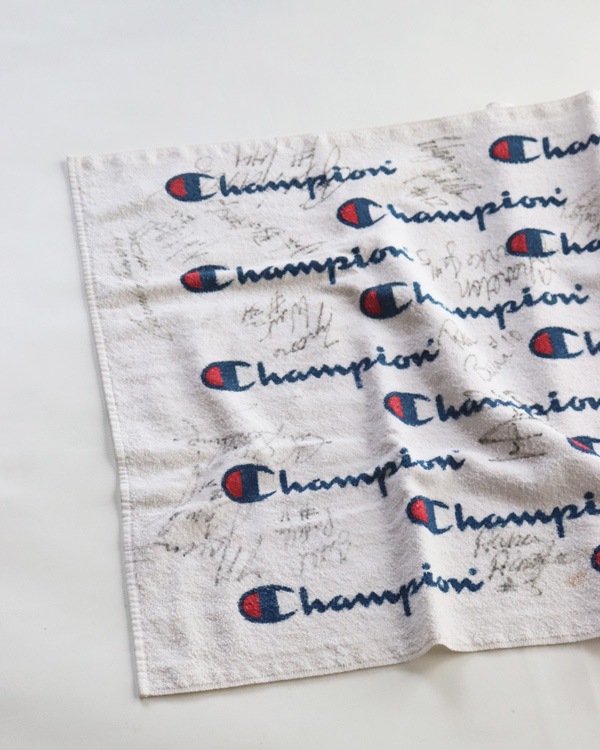 Vintage 80s CHAMPION Memorial Towel