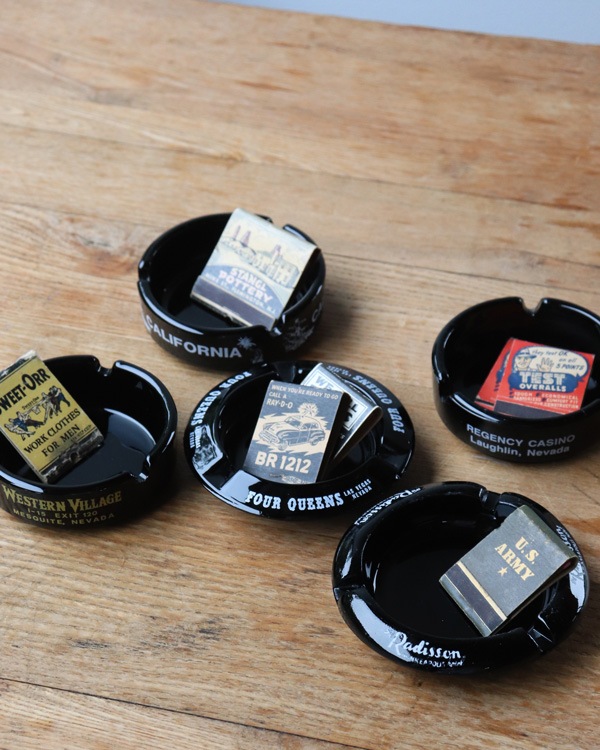 "FOUR QUEENS" Ashtray"FOUR QUEENS" 饹