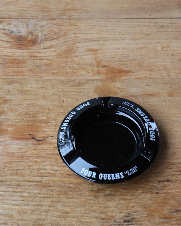 "FOUR QUEENS" Ashtray"FOUR QUEENS" 饹