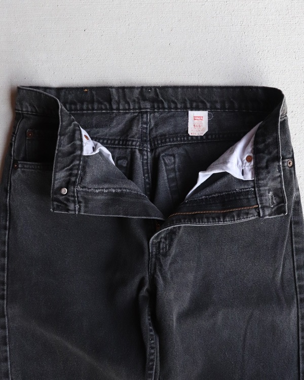 Vintage 94' Mid Wash LEVI'S 505 Black Jeans (W31xL29)