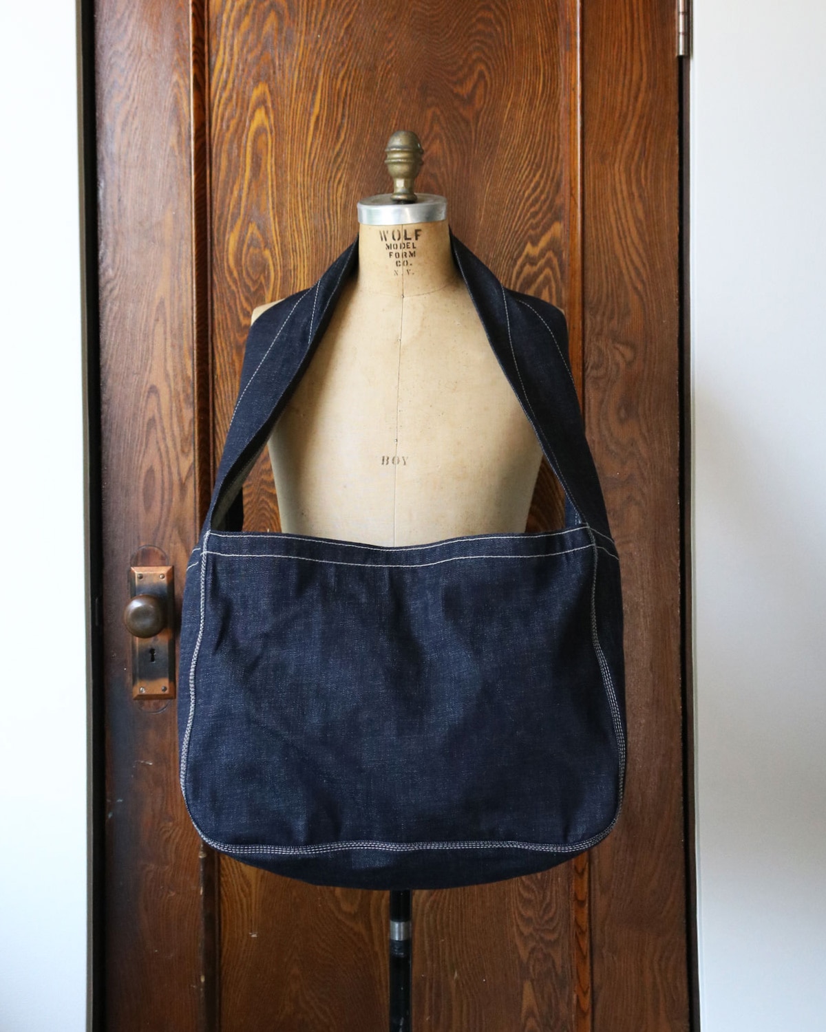 LABOR DAY 졼СǥNEWSPAPER BAG ˥塼ڡѡХåDENIM