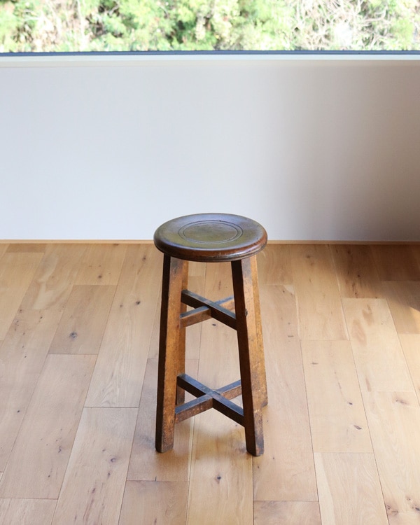 Wooden Round Stool RS-01�������饦��ɥ��ġ��� RS-01