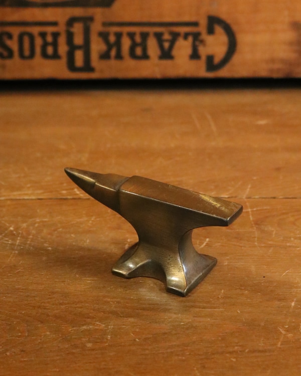 Miniature Brass Anvil｜ミニチュアサイズの真鍮製アンビル