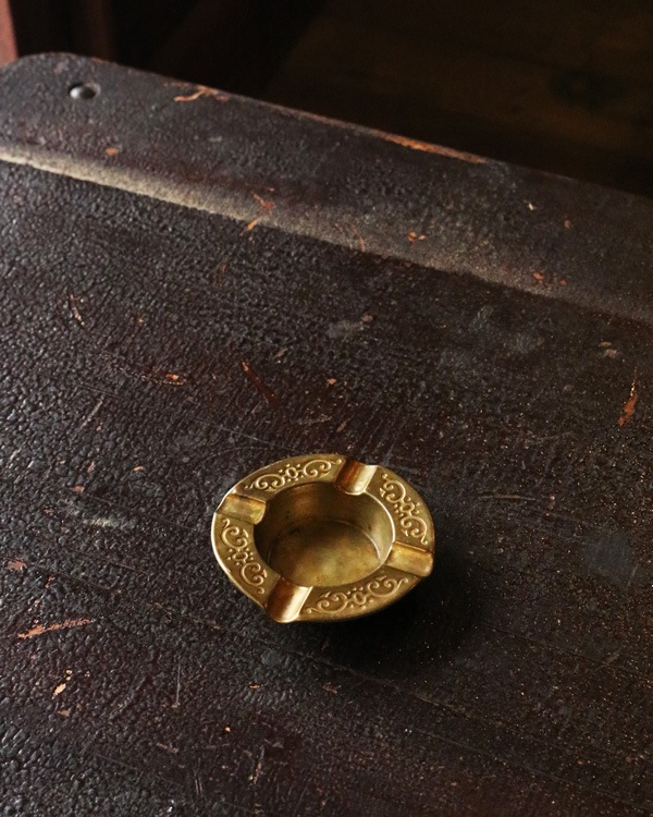 Brass Ashtray｜真鍮製の灰皿