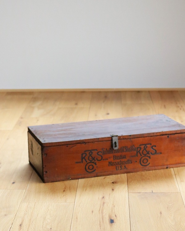 "Tubular Rivet & Stud Co." Wood Box"Tubular Rivet & Stud Co." åɥܥå 