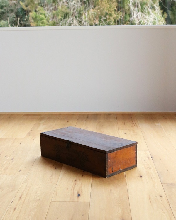 "Tubular Rivet & Stud Co." Wood Box"Tubular Rivet & Stud Co." åɥܥå 
