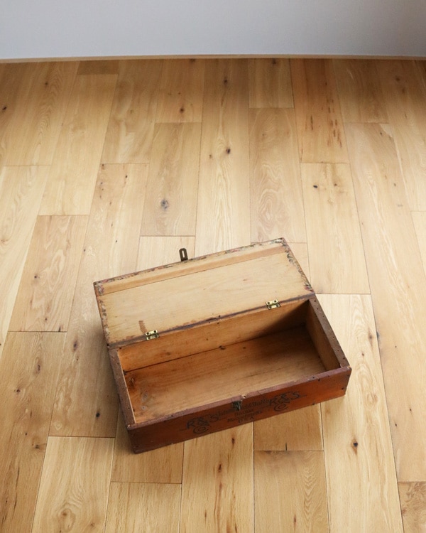 "Tubular Rivet & Stud Co." Wood Box"Tubular Rivet & Stud Co." åɥܥå 