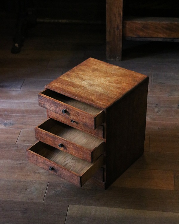 Wooden Drawer B�������������Ф� B