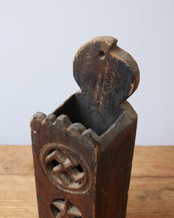 1920s Folk Art ��Whirling Log & Star�� Candle Wall Box��1920ǯ�� �ե����������� ���åɡ������ɥ륦������ܥå���