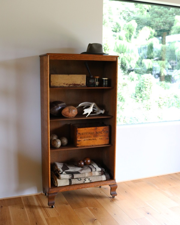 Oak Bookshelf with Adjustable Shelves & Steel Casters�å������Ǻ�Υ֥å��������