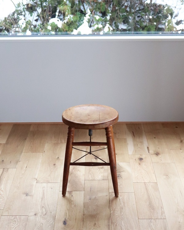 Wooden Round Stool�������饦��ɥ��ġ���