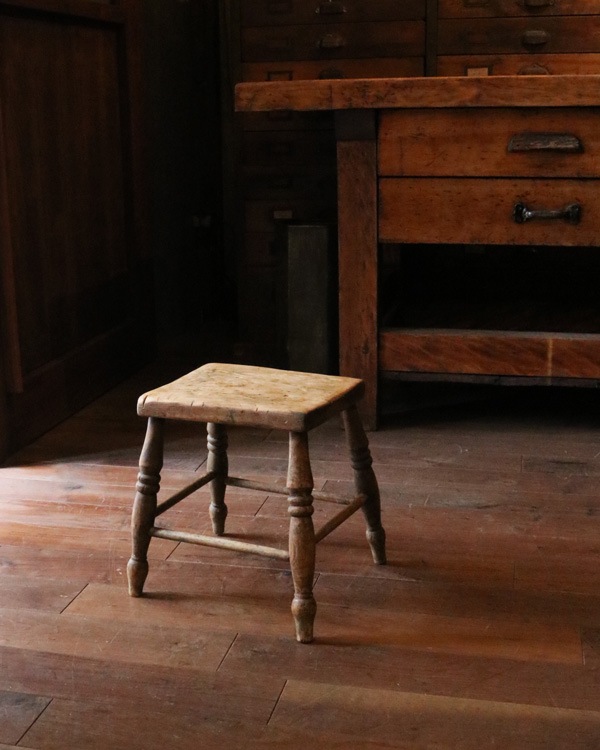 Low Stool�å������ġ���