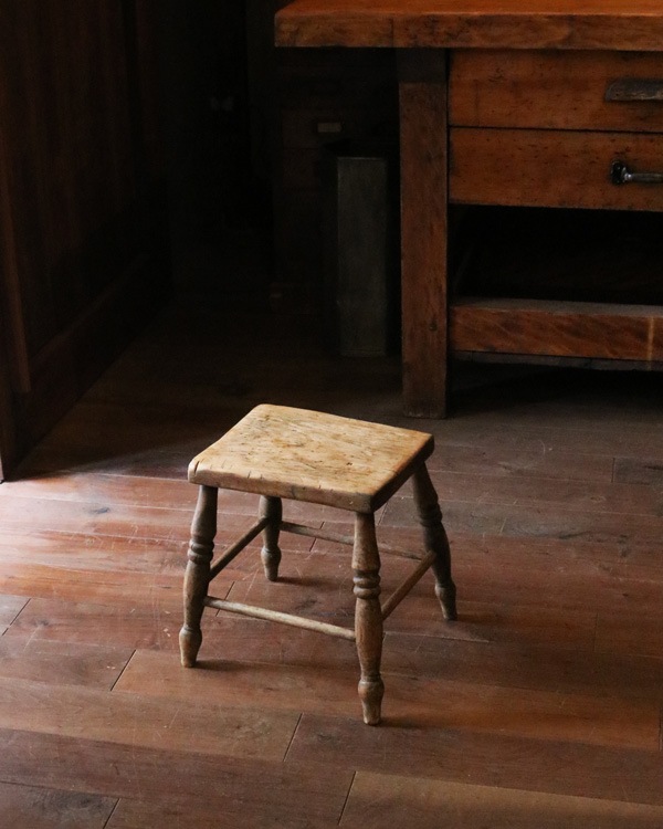 Low Stool�å������ġ���