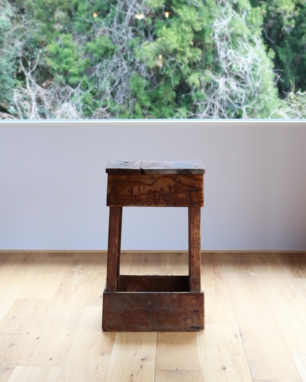 Square Stand A�å�������������� A