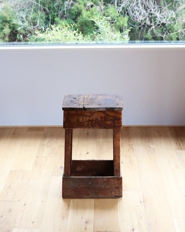 Square Stand A�å�������������� A