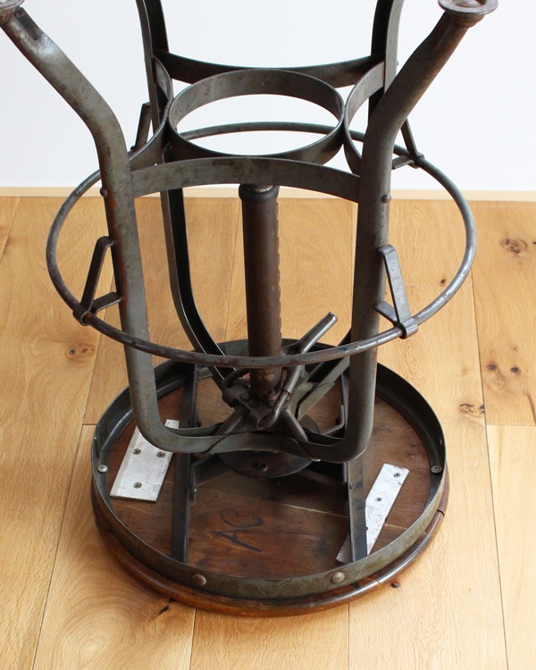 "TOLEDO" Drafting Stool A ��"TOLEDO" �ɥ�եƥ��󥰥��ġ��� A