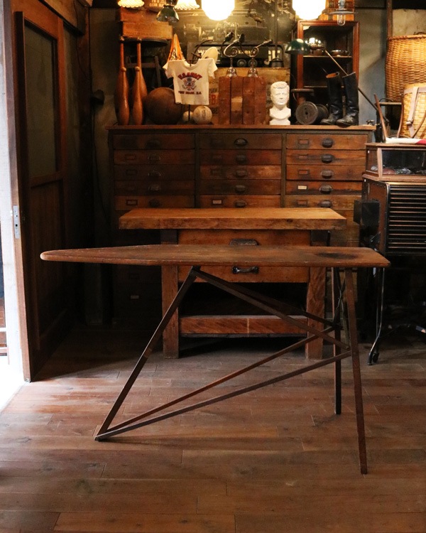 ビンテージ　USA製　アイアン　アイロン台 鉄脚　店舗什器 Ironing Board A｜アイロン台 A