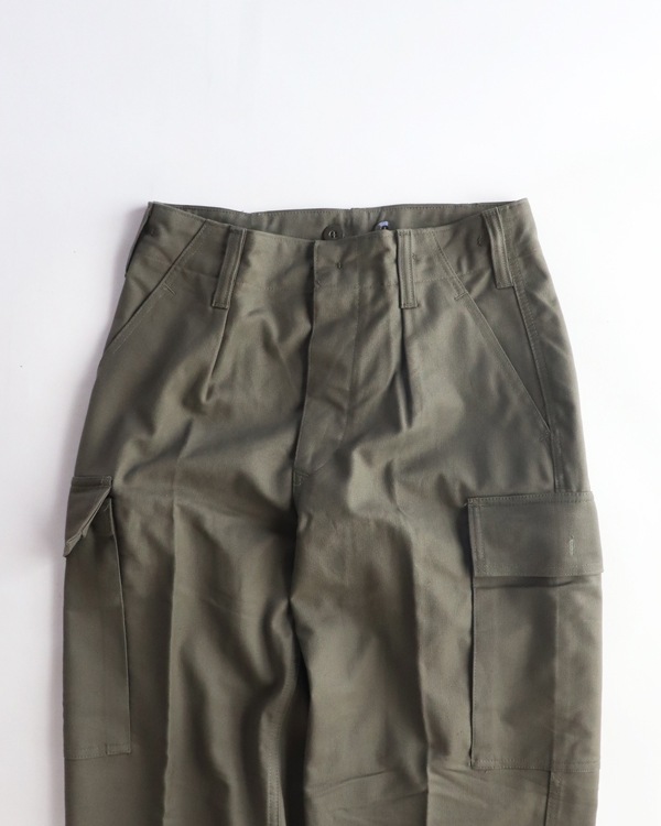 Vintage 90s N.O.S. German Mil. Moleskin Trousers (31x31)