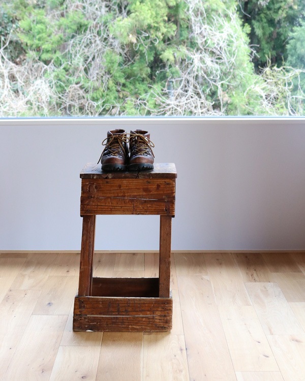 Square Stand B�å�������������� B