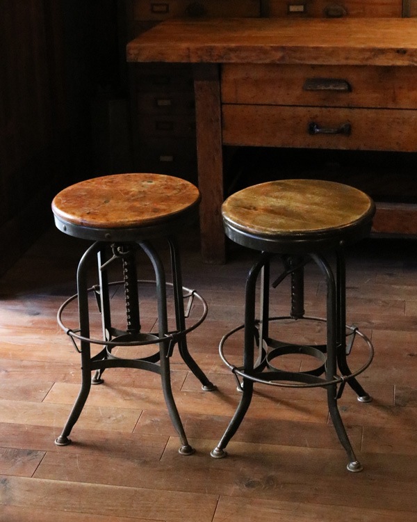 "TOLEDO" Drafting Stool C��"TOLEDO" �ɥ�եƥ��󥰥��ġ��� C