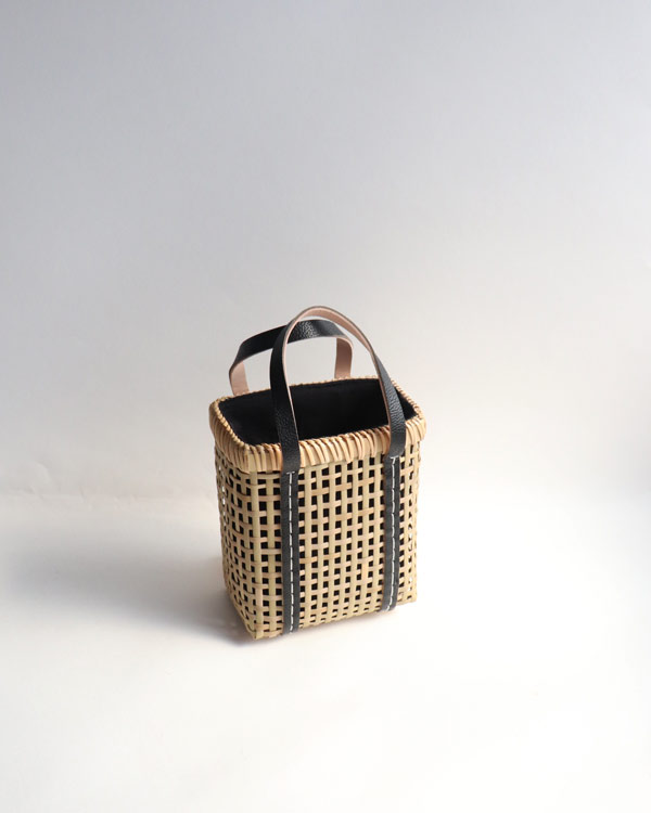 warang wayan ワランワヤン｜Bamboo amiami 四角バスケット ブラック SS