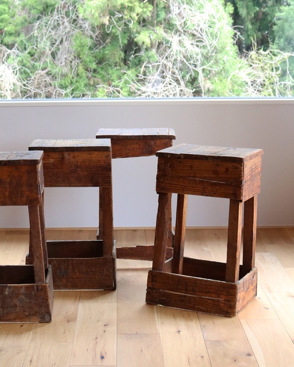 Square Stand C�å�������������� C