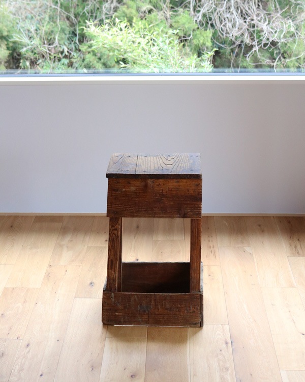 Square Stand C�å�������������� C