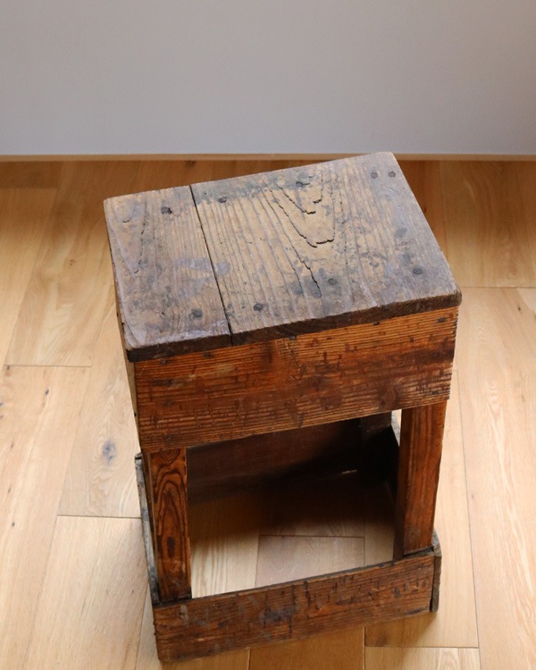 Square Stand C�å�������������� C