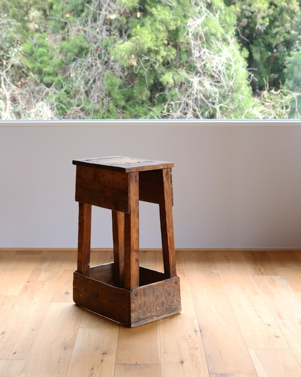 Square Stand C�å�������������� C